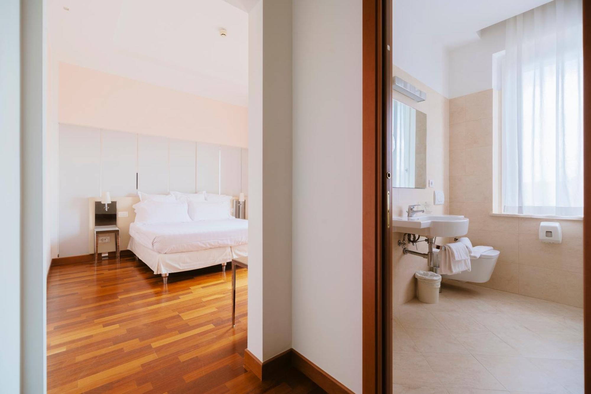 Hotel Miramare Civitanova Marche Exterior photo